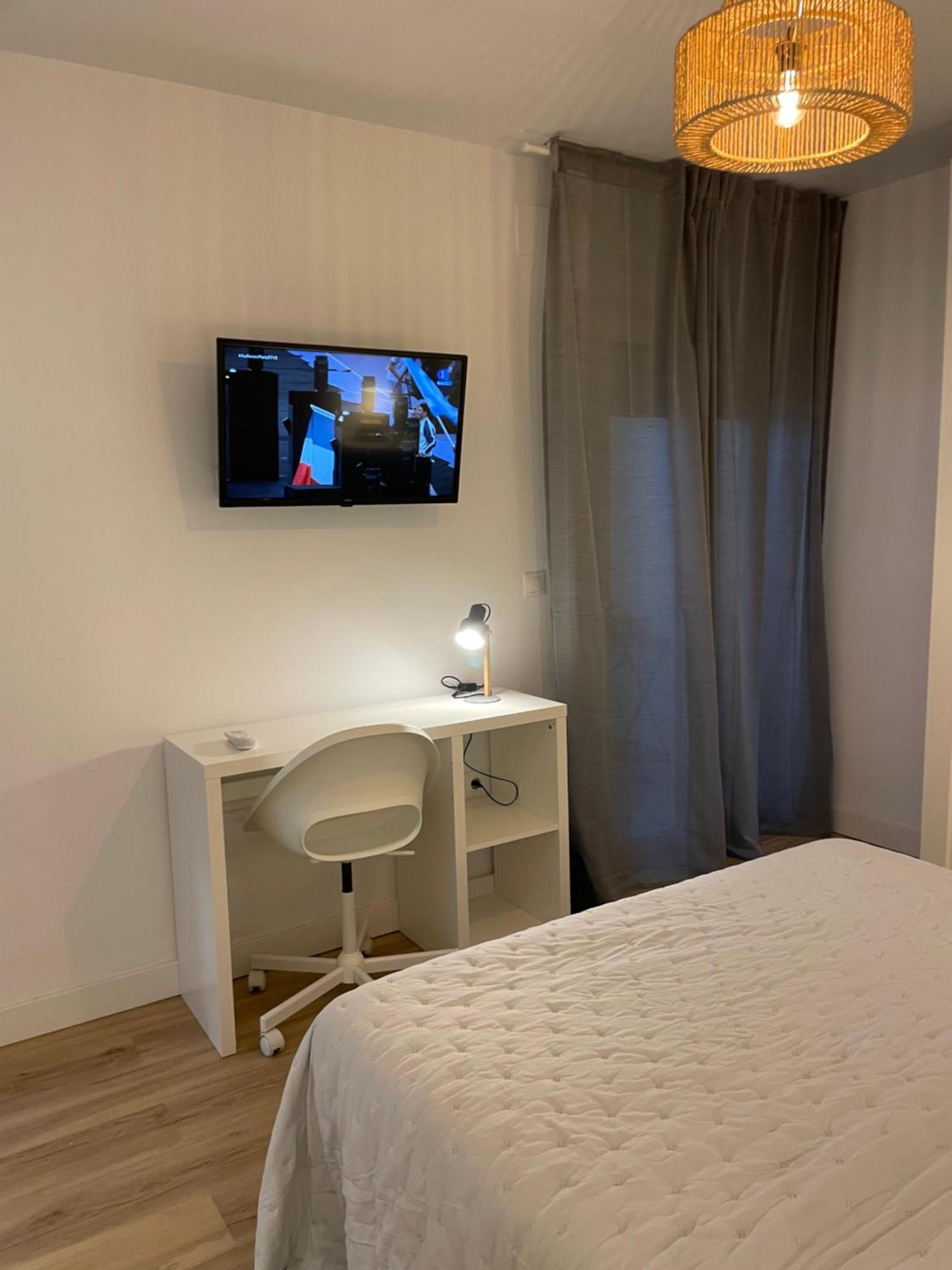 4 2 Banos Parking Huoneisto Fuengirola